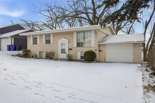 1413 Seminole Avenue Nw, Cedar Rapids, IA 52405