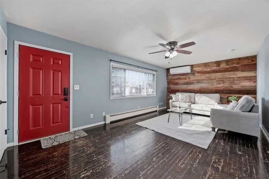 1116 Rochester Avenue, Iowa City, IA 52245 - Image #3