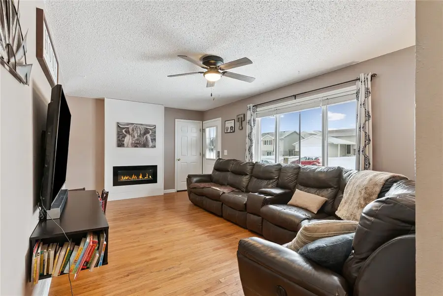 4015 Mark Dr, Waterloo, IA 50701 - Image #3