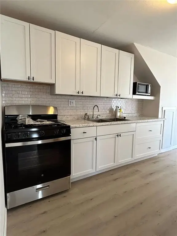 1011 Hudson Avenue, Iowa City, IA 52246 - #2