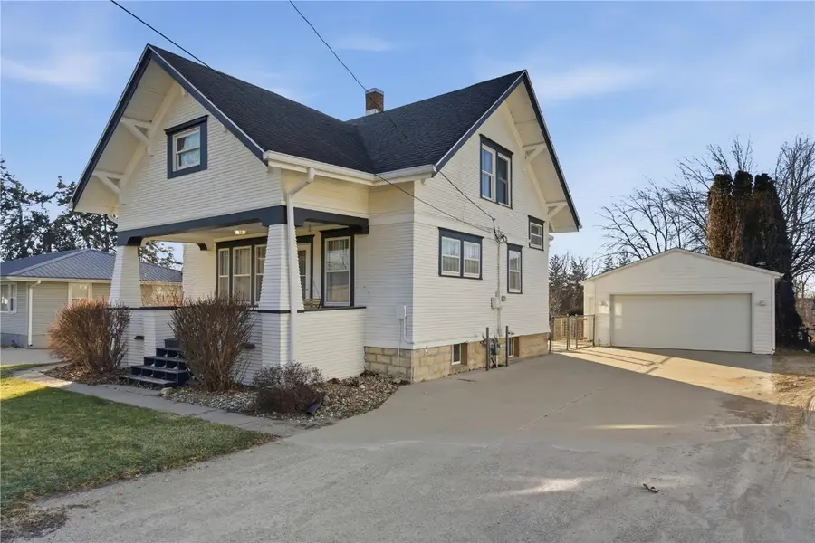 71 Central Avenue Ne, Swisher, IA 52338 - #2