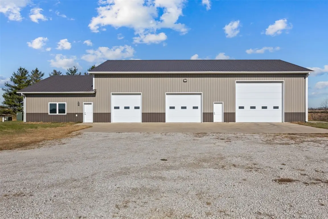 1058 Y Avenue, Norway, IA 52318 - Image #1