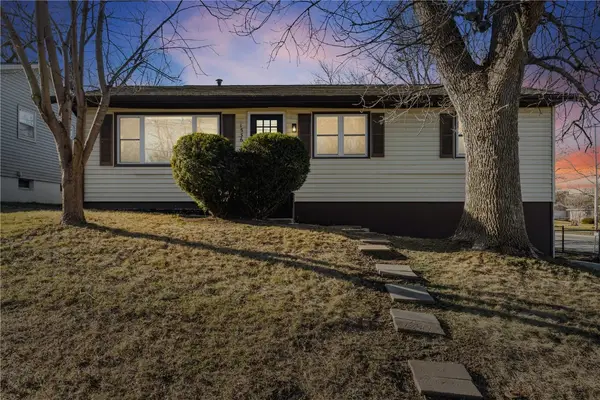 1536 Woodside Dr Nw, Cedar Rapids, IA 52405