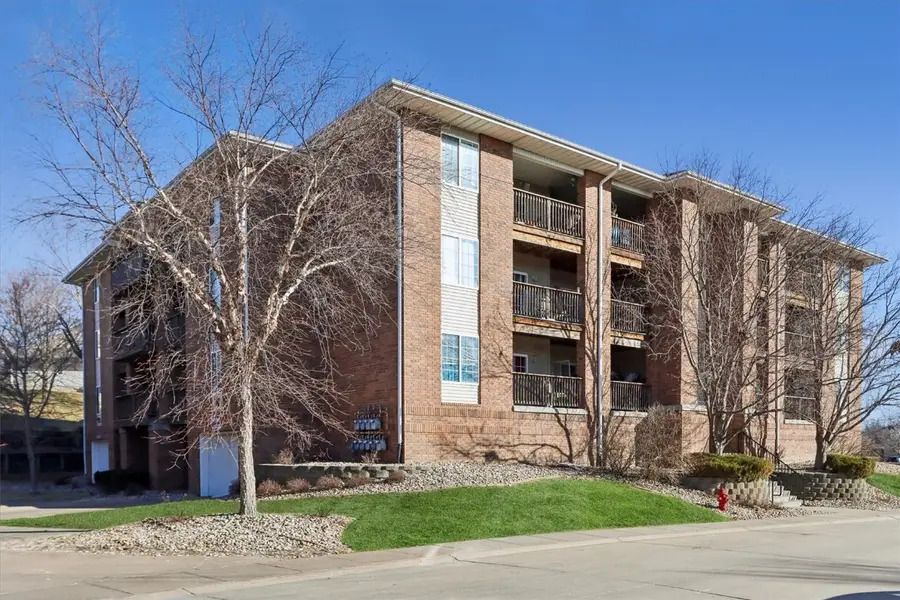 2510 Cascade Lane, Iowa City, IA 52246 - #3