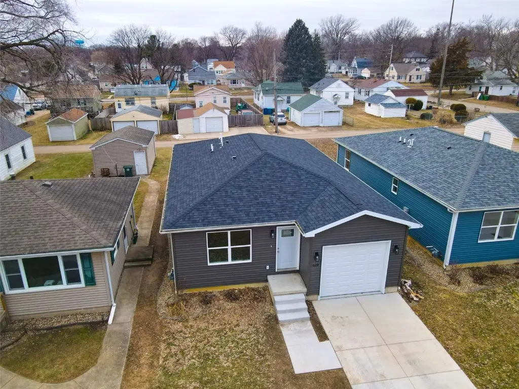 610 Wallgate Avenue, Waterloo, IA 50701 - #1