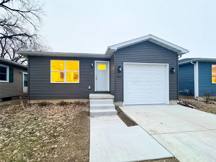 610 Wallgate Avenue, Waterloo, IA 50701 - #3