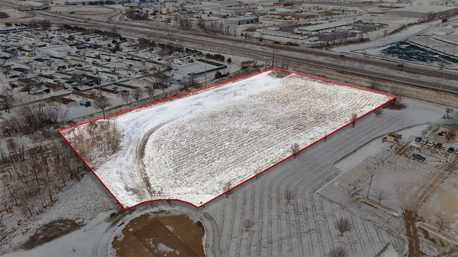 650 Bell Drive Sw, Cedar Rapids, IA 52404 - #3