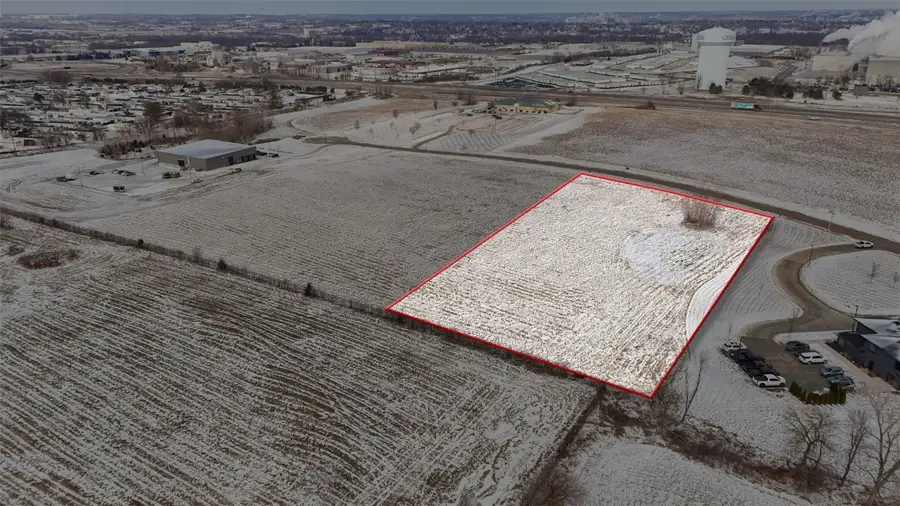 805 Bell Drive Sw, Cedar Rapids, IA 52404 - #3