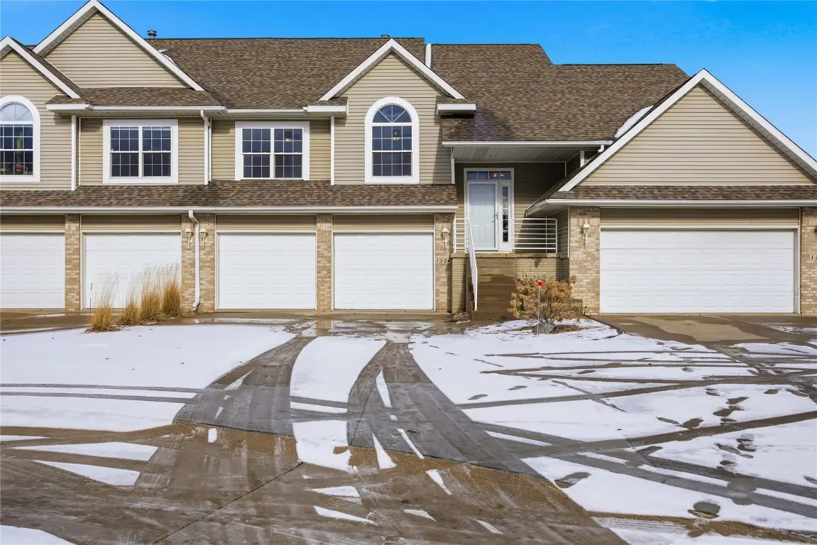 1224 Litchfield Drive #B, Hiawatha, IA 52233 - Image #1