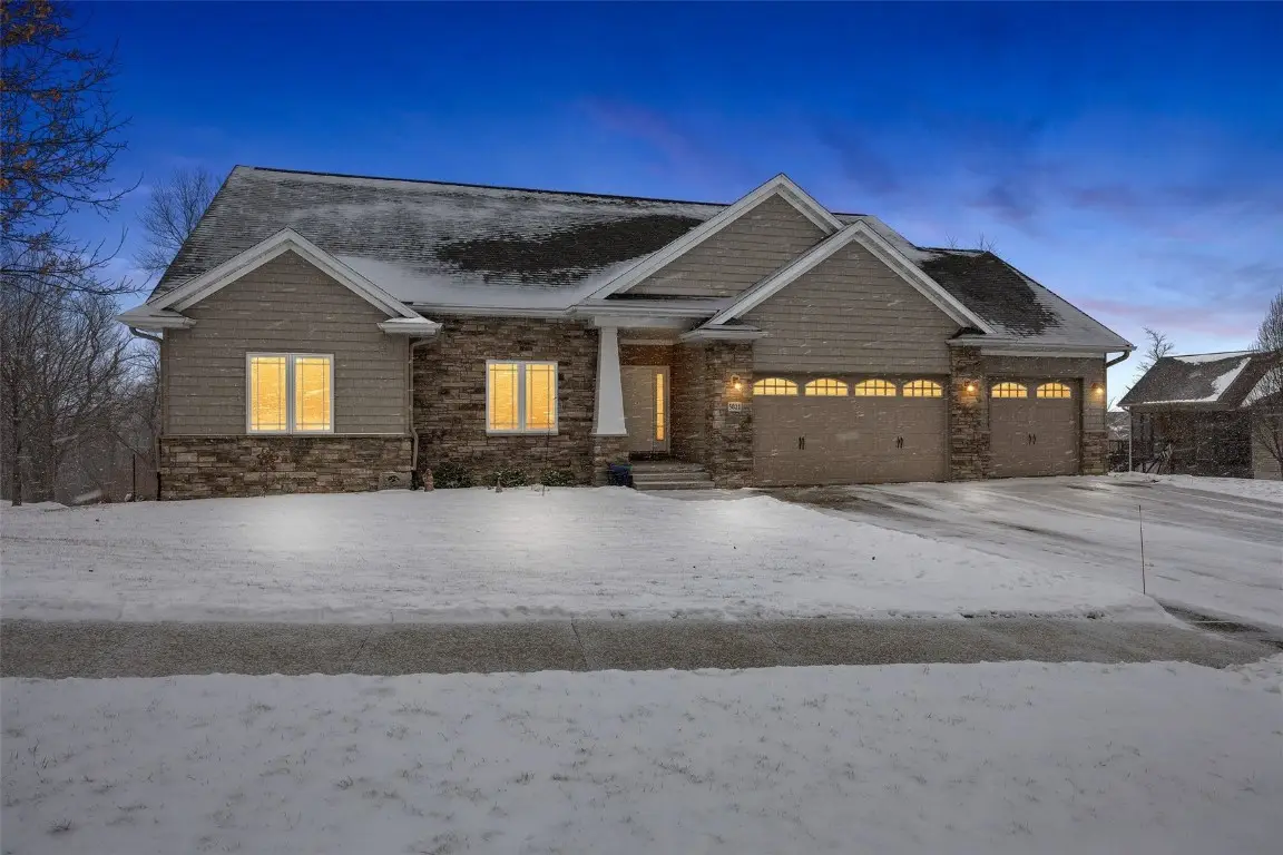 5821 River Parkway Ne, Cedar Rapids, IA 52411 - Image #1