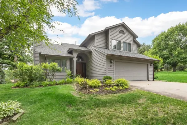 13 South View Drive Ne, Iowa City, IA 52240