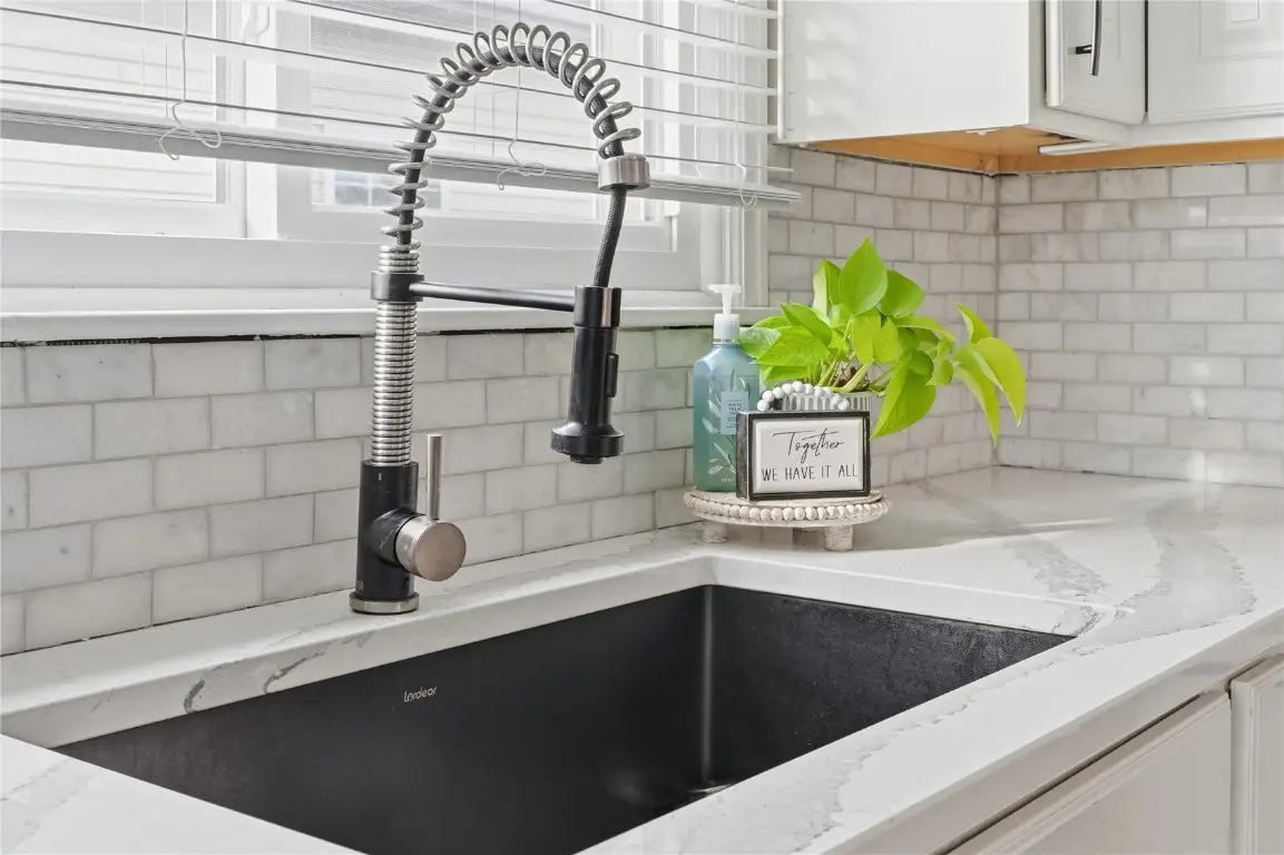 2009 Blake Boulevard Se, Cedar Rapids, IA 52403 - Image #1