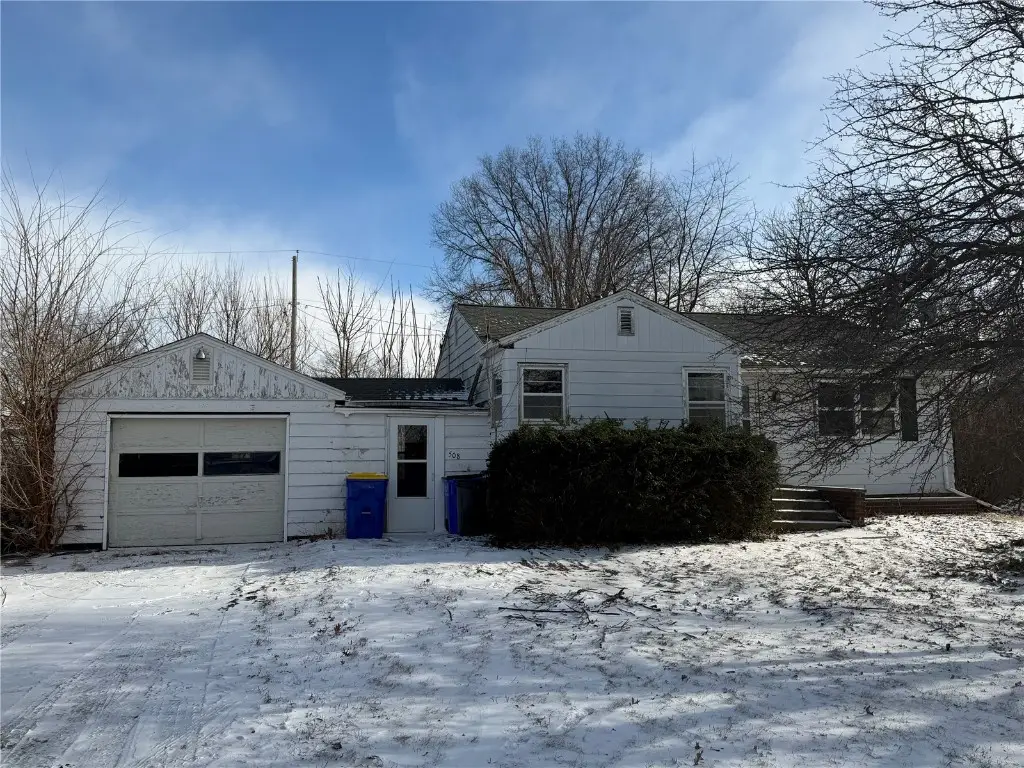 508 S Market Street, Solon, IA 52333 - Image #1
