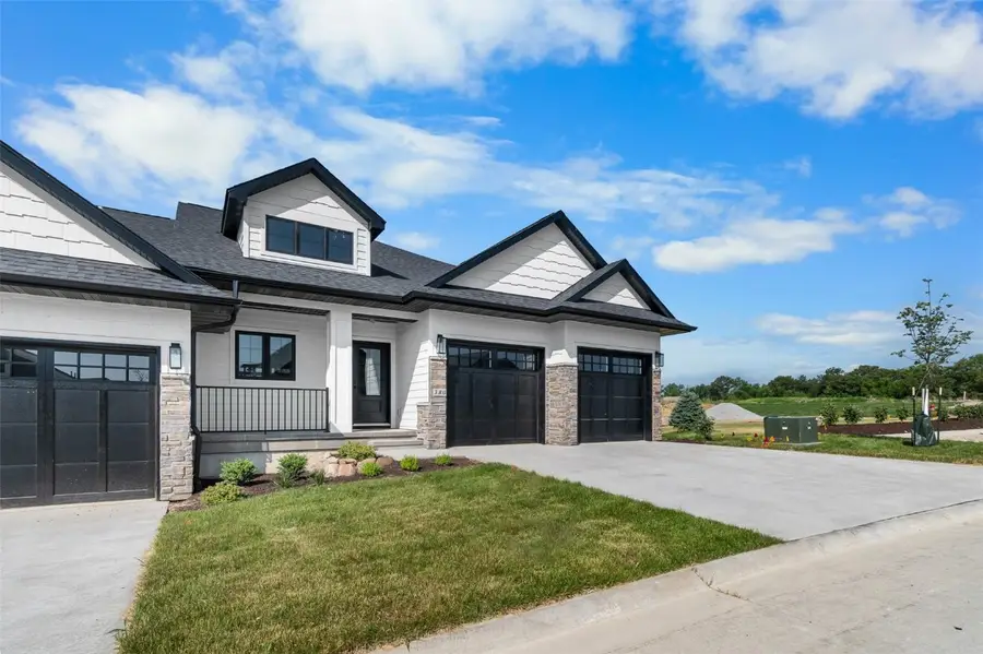 366 Hidden Ridge Drive, Coralville, IA 52241 - Image #2