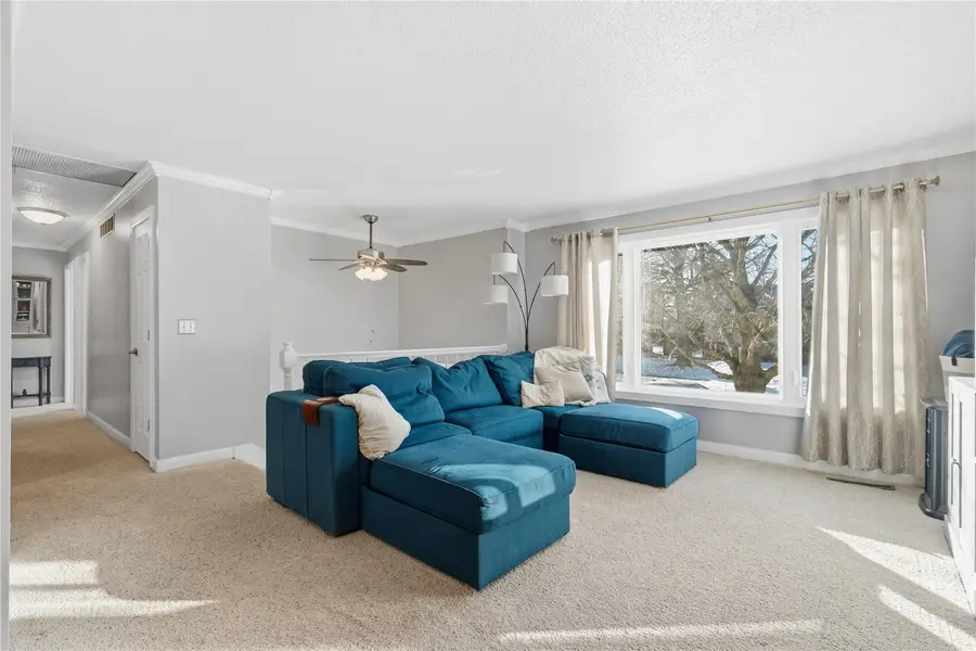 3270 28th Ave, Marion, IA 52302 - #3