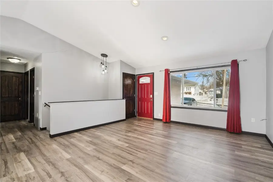 57 33rd Avenue Sw, Cedar Rapids, IA 52404 - Image #2