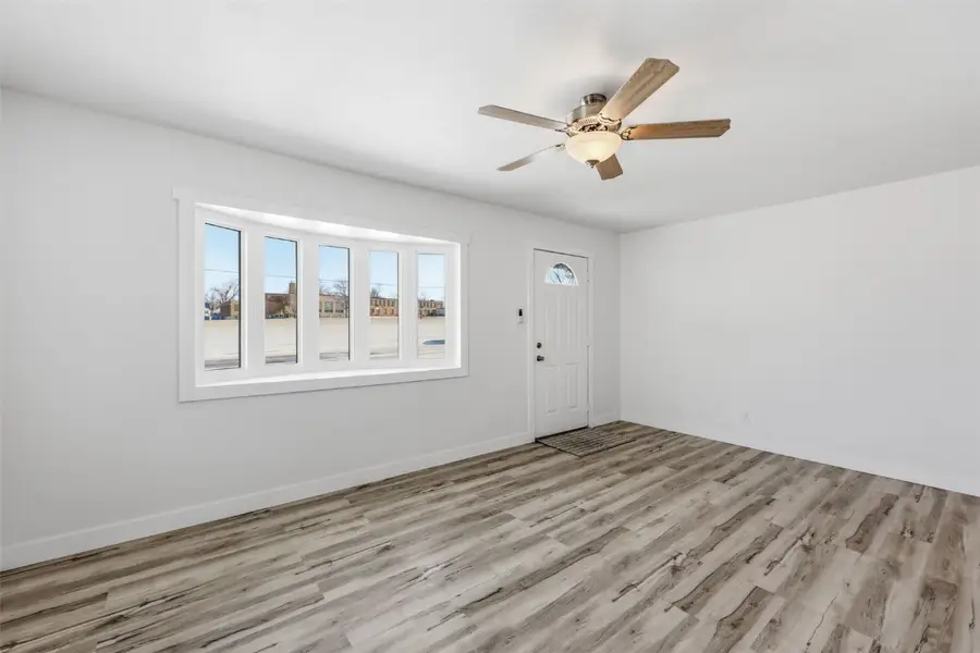 3740 F Avenue Ne, Cedar Rapids, IA 52402 - Image #3