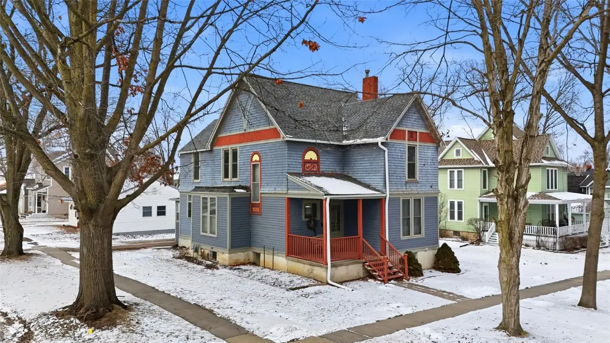 201 7th Avenue Nw, Mount Vernon, IA 52314 - Image #1