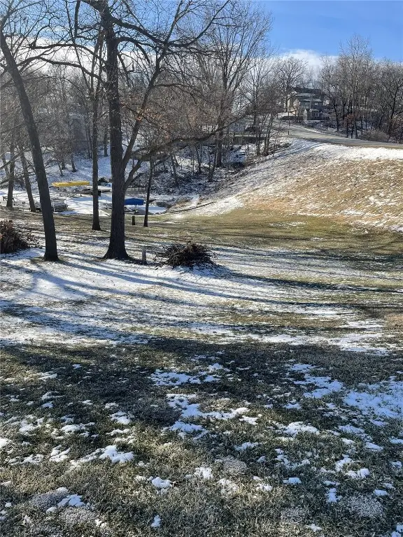 4207 N Lakeshore Drive, Brooklyn, IA 52211