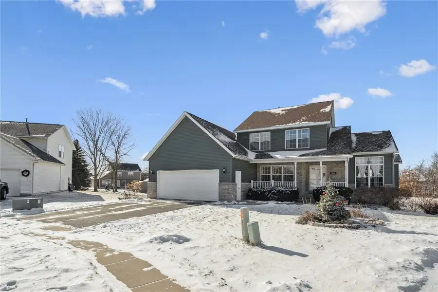 1319 Ashford Court Ne, Cedar Rapids, IA 52402 - Image #2