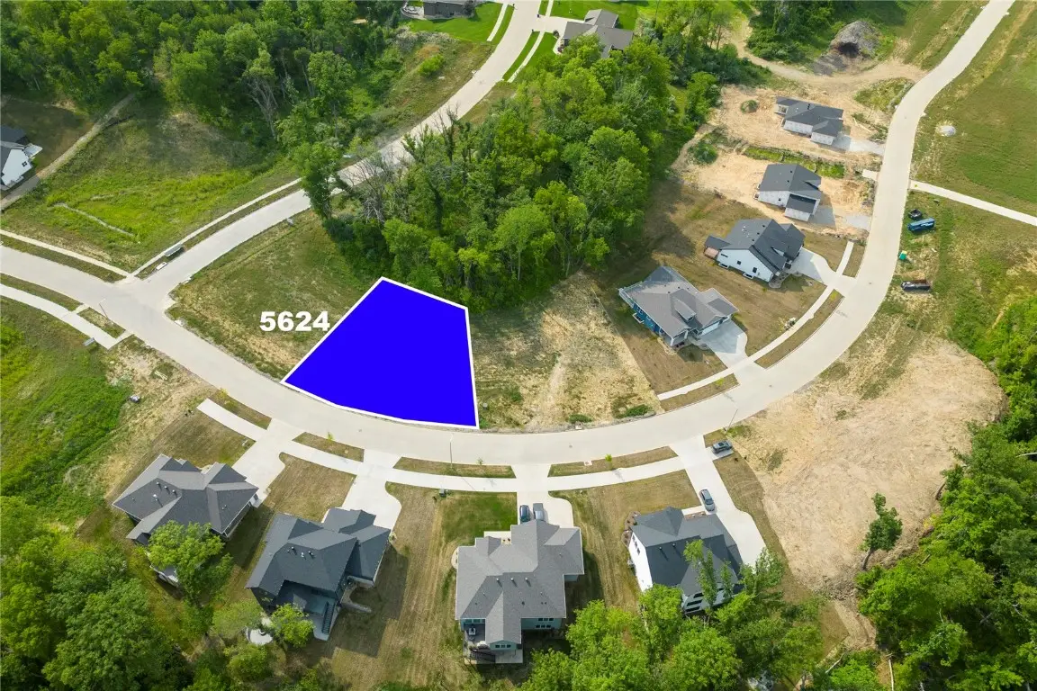 5624 Seminole Valley Trail Ne, Cedar Rapids, IA 52411 - Image #1