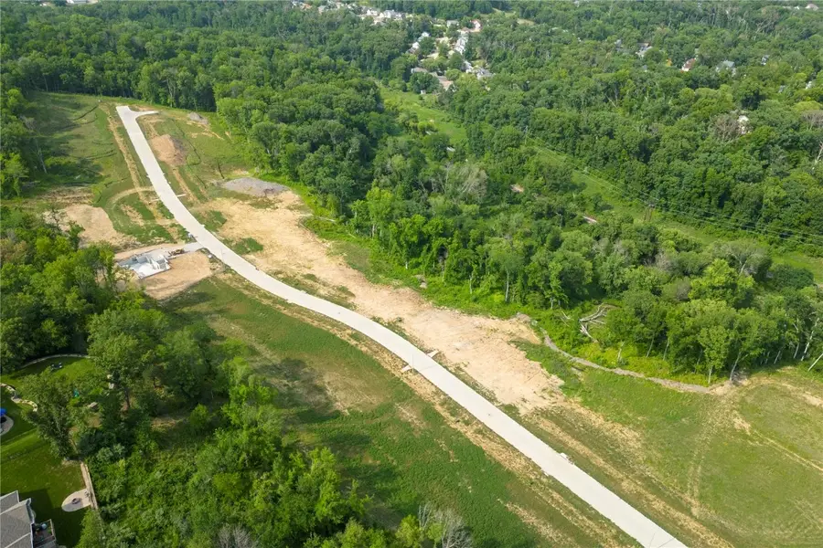 5820 Seminole Valley Trail Ne, Cedar Rapids, IA 52411 - Image #2