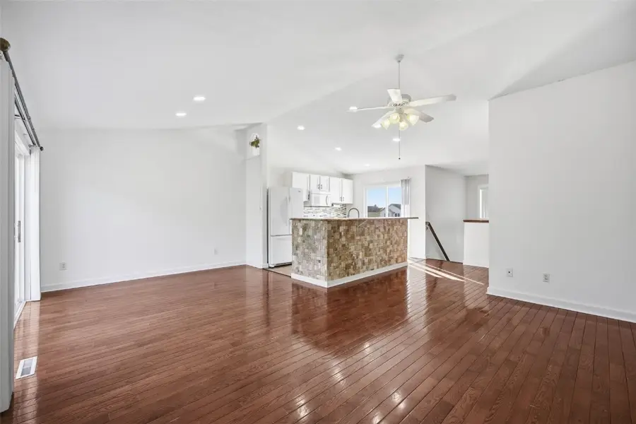 1731 Parkway Drive, Coralville, IA 52241 - Image #3