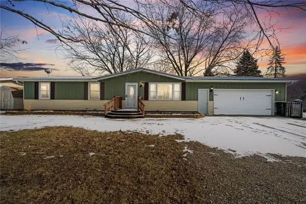 317 Terrace Lane Dr, Montezuma, IA 50171