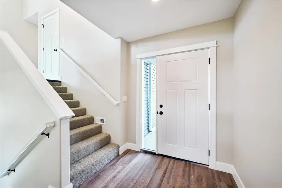 1382 Foxtail Drive, Fairfax, IA 52228 - #3