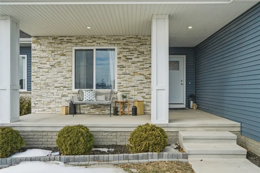 1389 Cardinal Drive, Fairfax, IA 52228 - #2