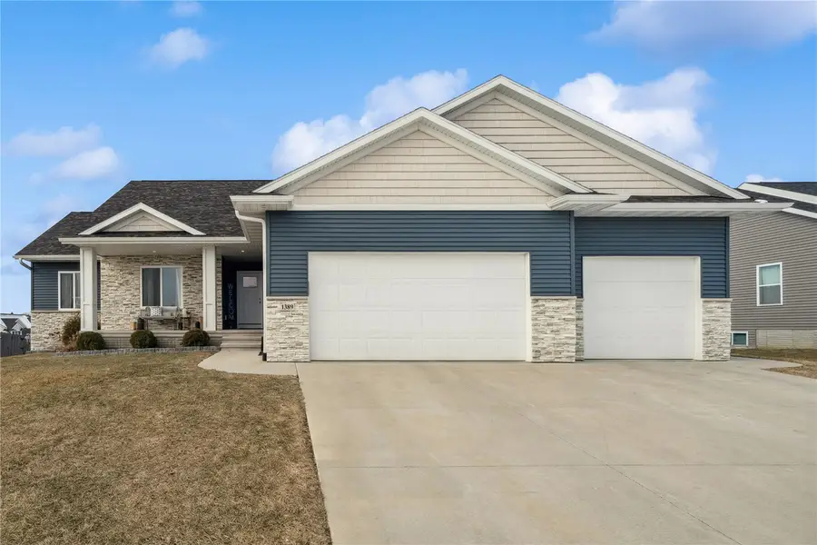 1389 Cardinal Drive, Fairfax, IA 52228 - #3