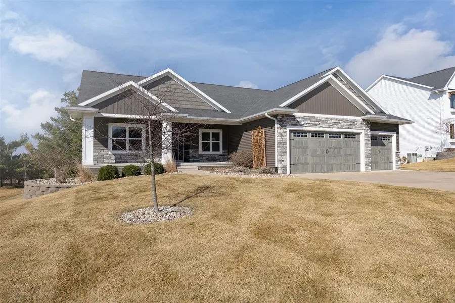 3004 Forrest Meadow Lane, Hiawatha, IA 52233 - #2