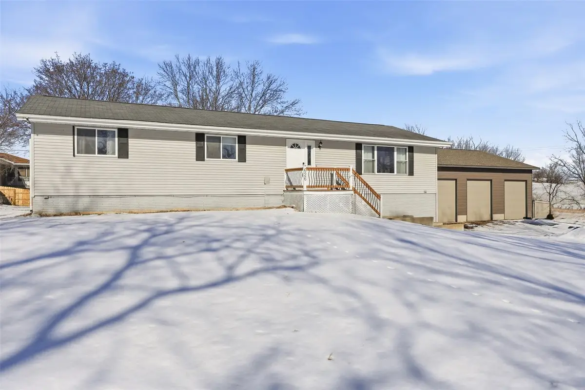626 Grove Street, Central City, IA 52214 - Image #1