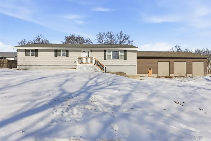 626 Grove Street, Central City, IA 52214 - Image #2