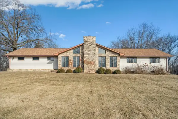 1612 Polk Avenue Ne, Solon, IA 52333