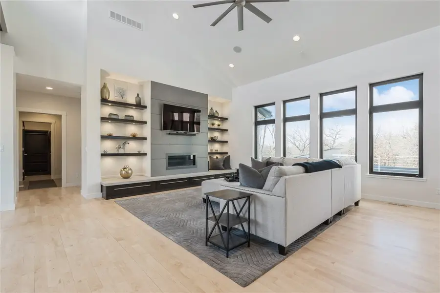 1350 Spring Ridge Ct Ne, Swisher, IA 52338 - Image #3