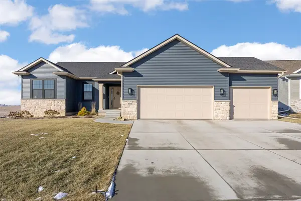2028 Royal Oak Ridge Road, Marion, IA 52302