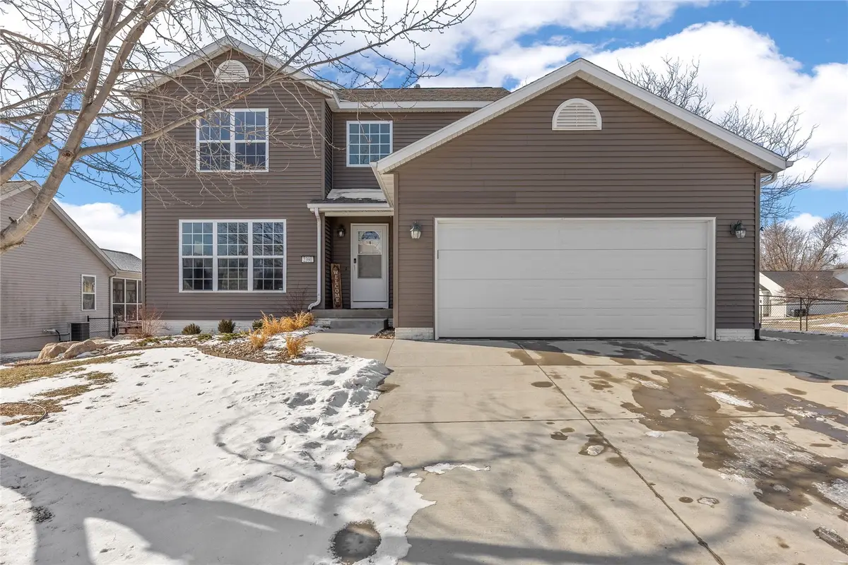 2390 Beryl Street, Marion, IA 52302 - Image #1