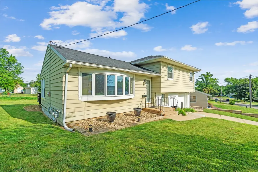 705 Grantwood Drive Se, Cedar Rapids, IA 52403 - #2