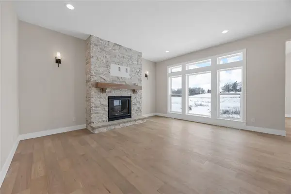 4050 Calder Drive, Marion, IA 52302