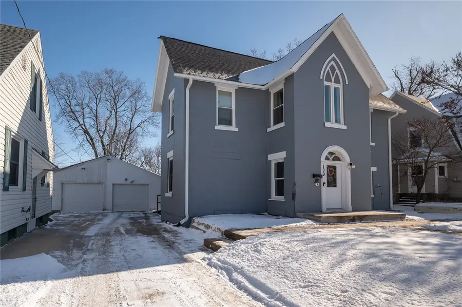 109 S Booth Street, Anamosa, IA 52205 - #2