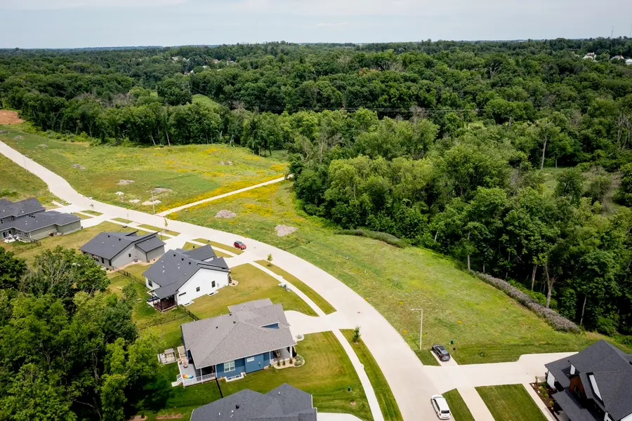 5601 Seminole Valley Trail Ne, Cedar Rapids, IA 52411 - #2