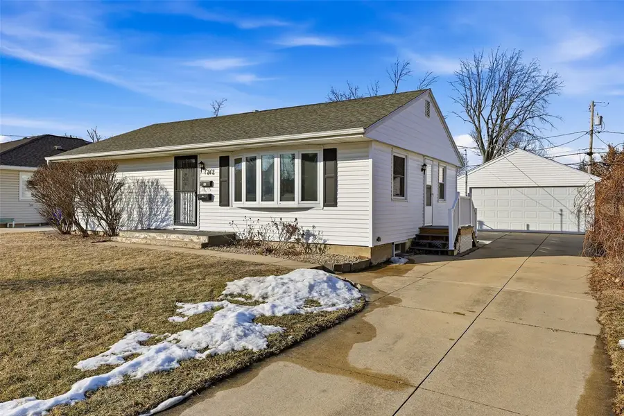 742 43rd St Ne, Cedar Rapids, IA 52402 - Image #2