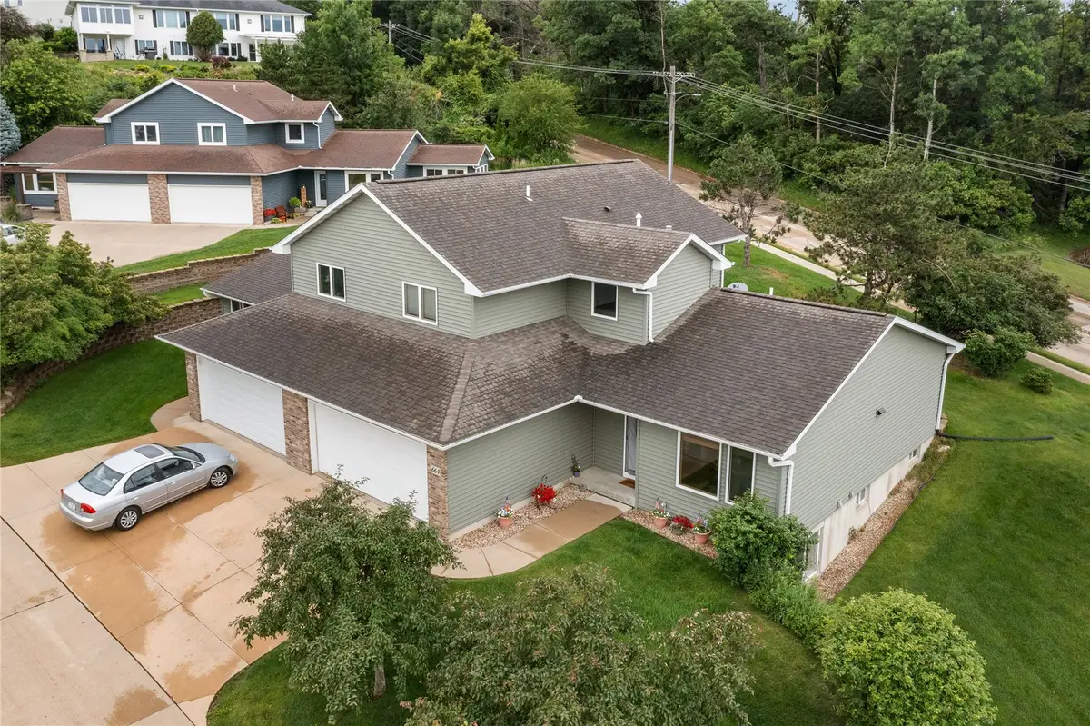 664 J Ave Ne #A, Cedar Rapids, IA 52402 - #1