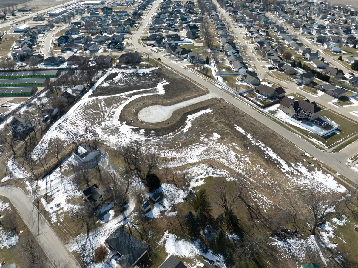 316 Young Court, Center Point, IA 52213 - #1