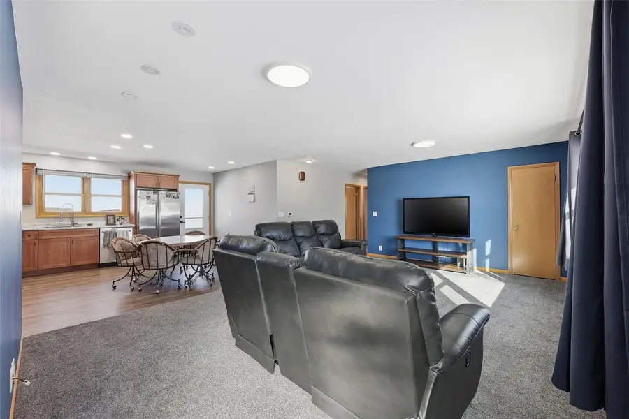 209 B Avenue, Newhall, IA 52315 - #2