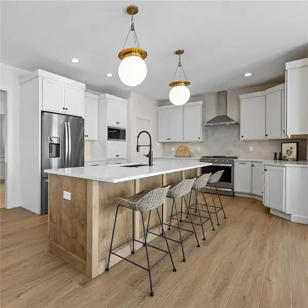 980 17th Ave Sw, Mt Vernon, IA 52314