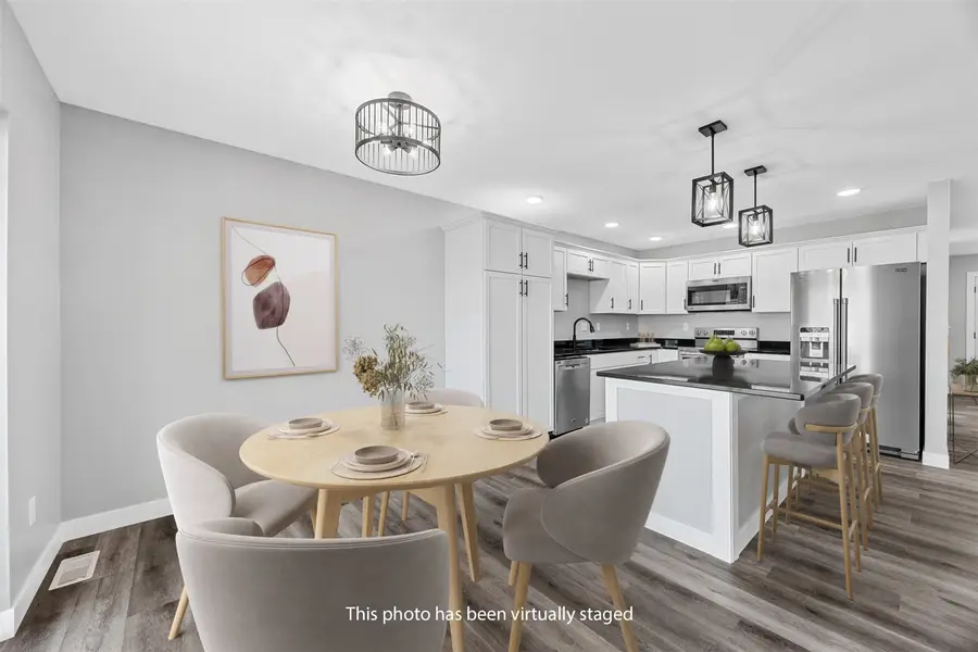 110 W Washington Street, Norway, IA 52318 - #3