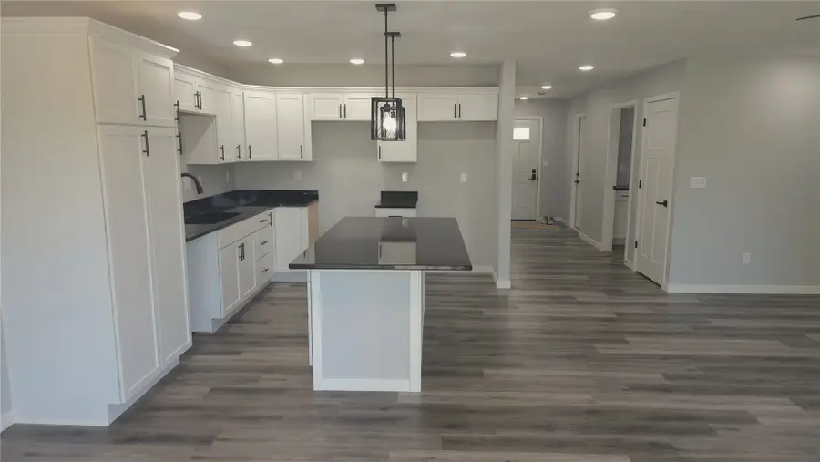 1413 13th Avenue, Belle Plaine, IA 52208 - #3