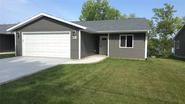 1409 13th Avenue, Belle Plaine, IA 52208
